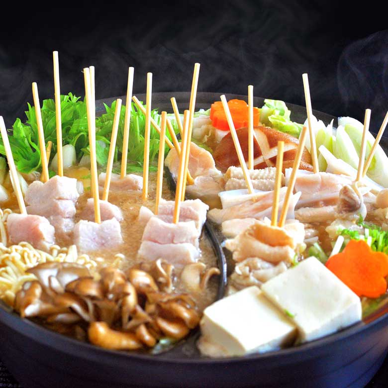 焼き鳥串で簡単☆ 豚＆鶏の贅沢二色串鍋☆の写真