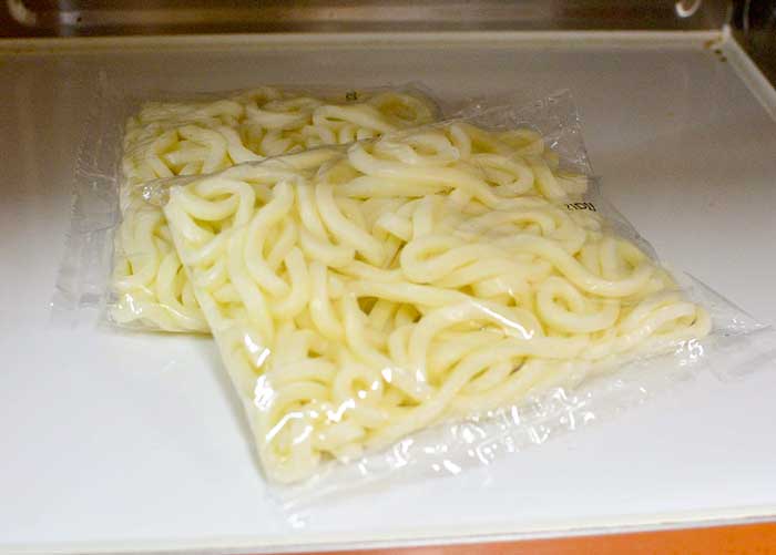 「ドンキのプルコギうどん」の作り方画像 1枚目