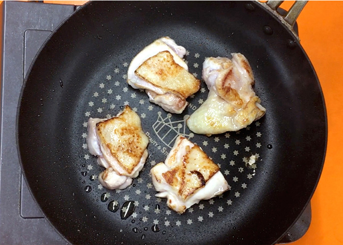 「カンタン黒酢で作る、お肉ふっくら甘酢丼☆」の作り方画像 3枚目