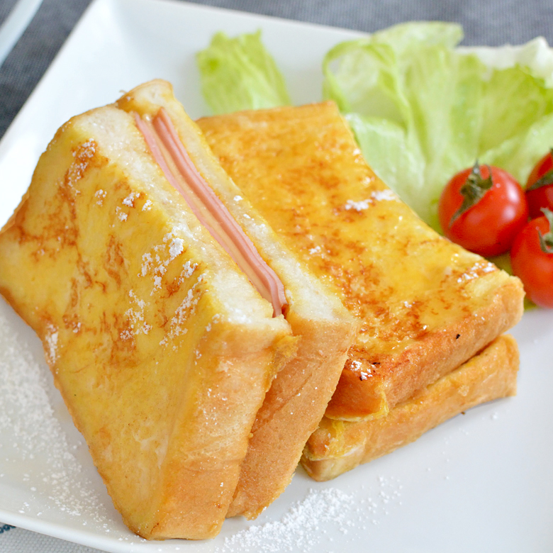 トロトロ食感でみみまでおいしい♪ ハム&チーズフレンチトーストの写真