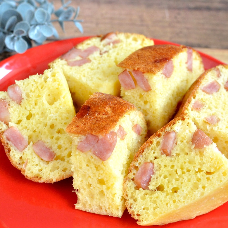 炊飯器でカンタン！ しっとり美味しい♪ ウィンナーケーキの写真