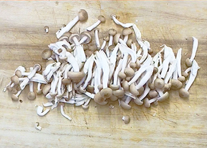 「カルパスで作る！ 中華風カルパス炊き込みご飯」の作り方画像 1枚目