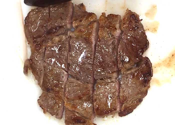 「失敗しない！輸入牛の焼き方」の作り方画像 4枚目