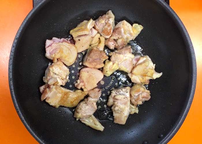 「ミツカン カンタン酢「和風だし」で作る、野菜たっぷり鶏もも炒め」の作り方画像 3枚目
