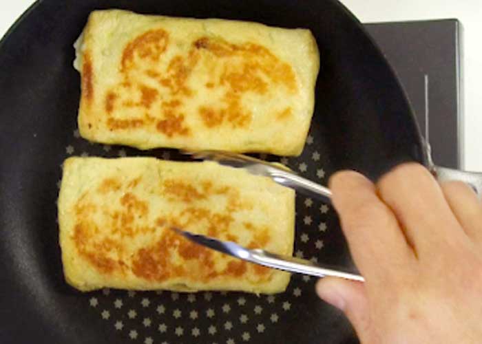 「香ばしくおつまみにもおかずにも最高！サラダチキンとアボカドの包み焼き」の作り方画像 4枚目