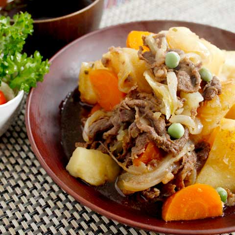 
					じゃが芋ホクホク♡肉じゃが
				