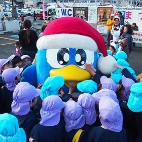 ドンペンと静岡県河津町桜まつり