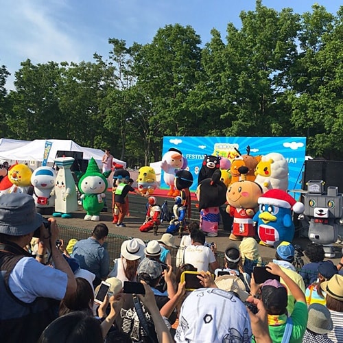 ドンペンとご当地キャラふれんどフェスティバルinとまこまい